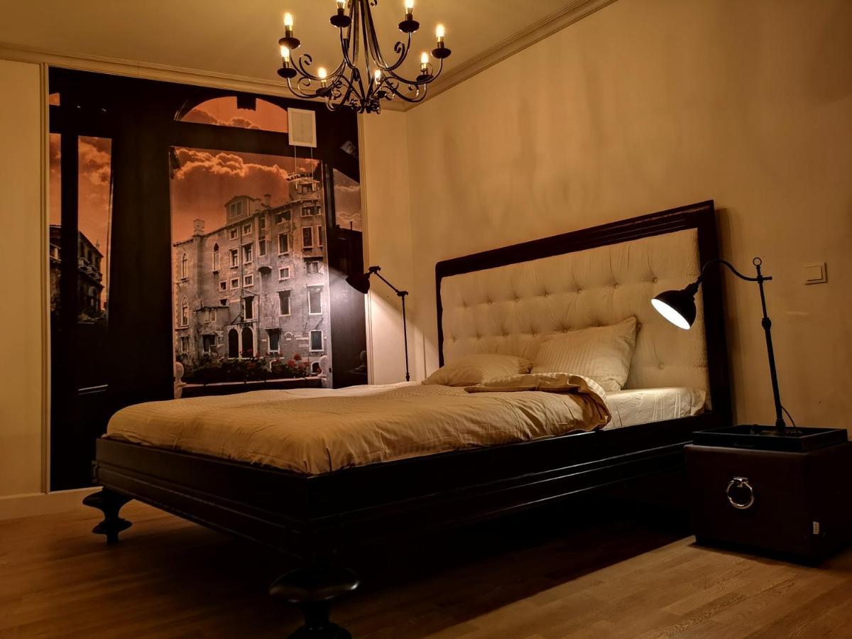 Luxury Gaono Apartments Vilnius Old Town I Self Check In I Free Private Parking ภายนอก รูปภาพ
