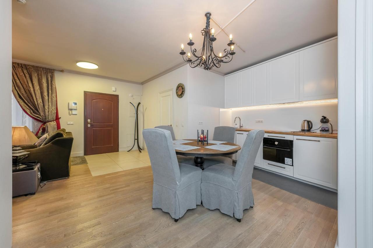 Luxury Gaono Apartments Vilnius Old Town I Self Check In I Free Private Parking ภายนอก รูปภาพ