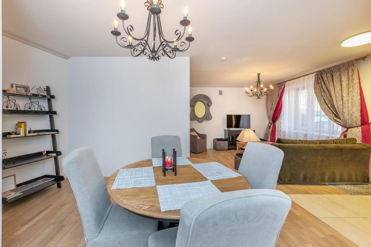 Luxury Gaono Apartments Vilnius Old Town I Self Check In I Free Private Parking ภายนอก รูปภาพ